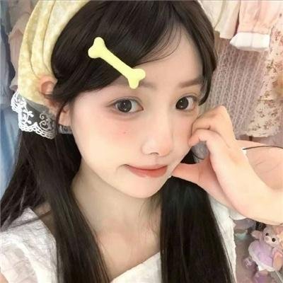 惊叫少女